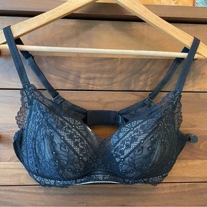 NWOT Understance Lace Cup Bra